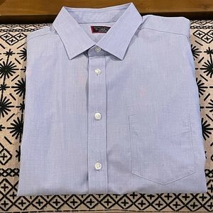 BRAND NEW Untuckit Short Sleeve Button Up size L